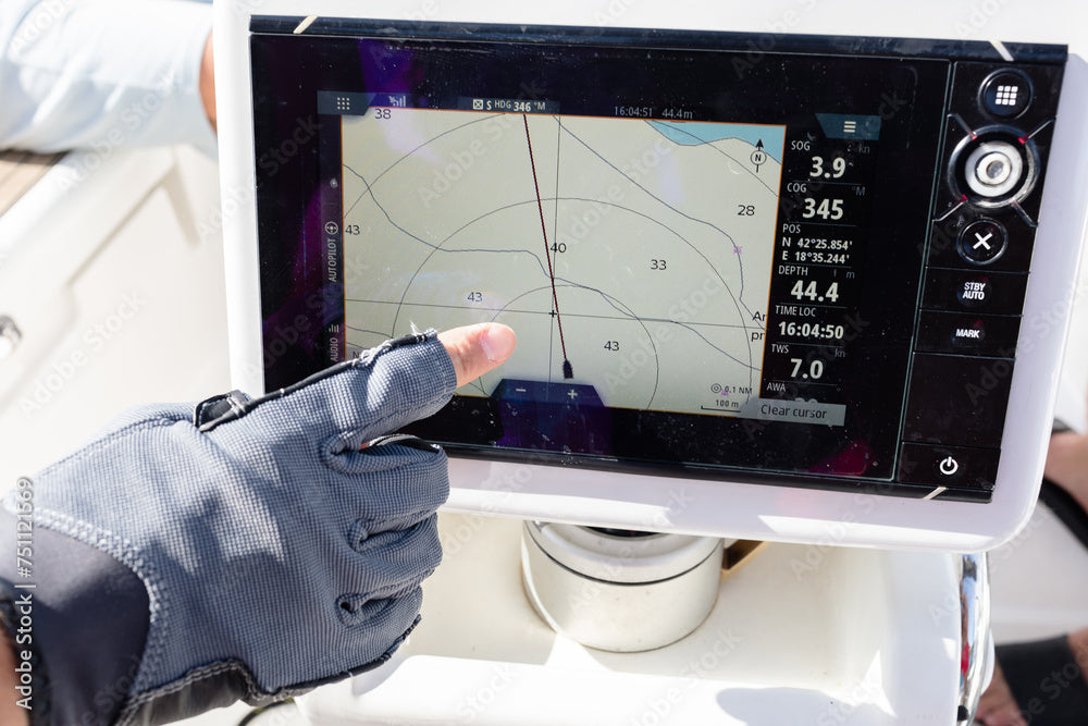 Chartplotter Mouse Navigate Smarter: Innovative Features in Modern Chartplotters
