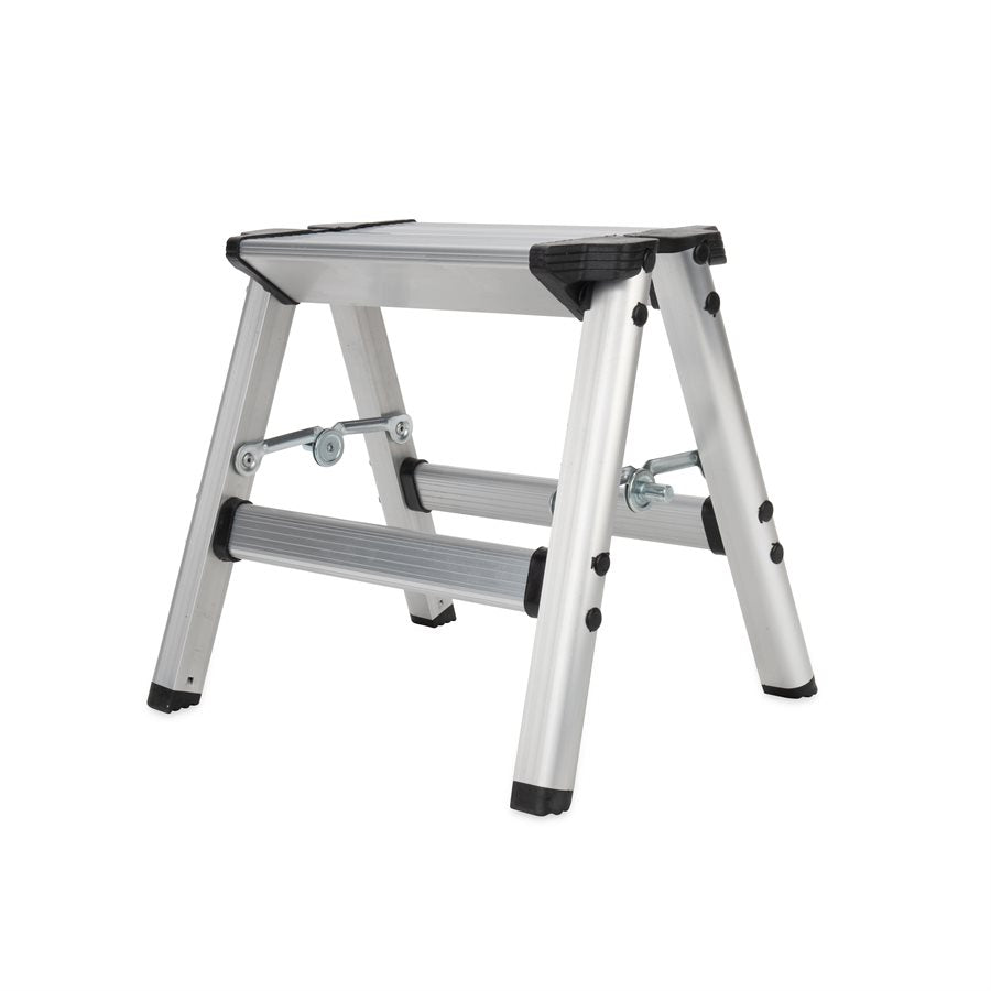 METAL STEP STOOL  FOLDING